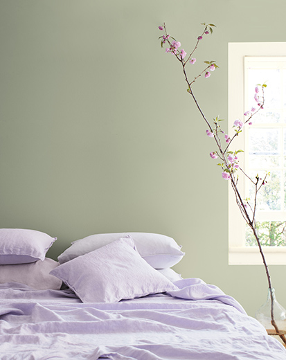 Color of the year in bedroom