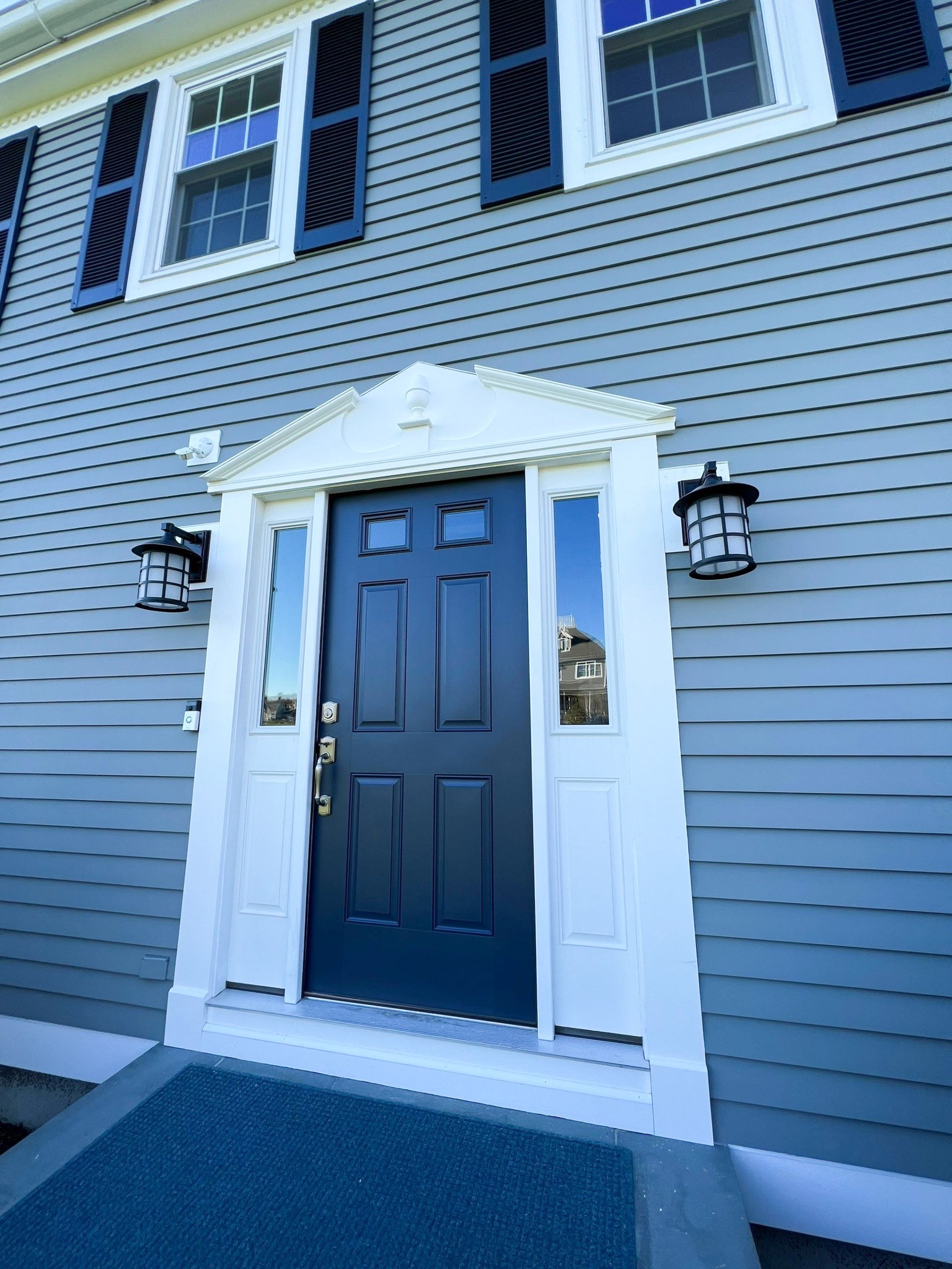 How to choose exterior paint colors for your home